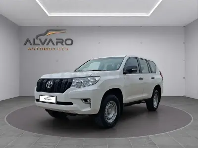 Używany Toyota Land Cruiser 204 KM (150 kW) 2021 Biały SUV