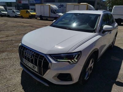 Käytetty Audi Q3 Advanced Plus 150 HP (110 kW) 2022 Valkoinen Katumaasturi