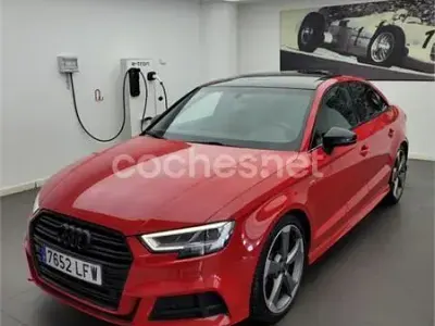 Usado Audi A3 150 CV (110 kW) 2020 Rojo Berlina