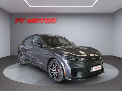 Usado Ford Mustang Mach-E GT 358 kW (487 CV) 2022 Gris SUV