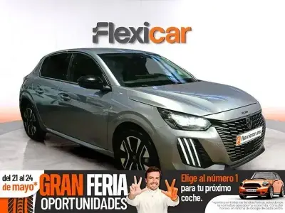 Usado Peugeot 208 Allure 110 CV (80 kW) 2025 Gris Utilitario