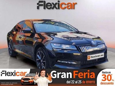 Negro Usado 2023 Skoda Superb SportLine Berlina | 30.890 € (Buen precio)