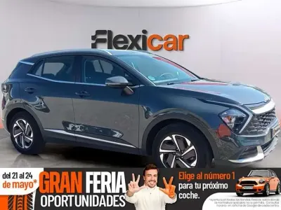 Usado Kia Sportage 136 CV (100 kW) 2022 Gris SUV
