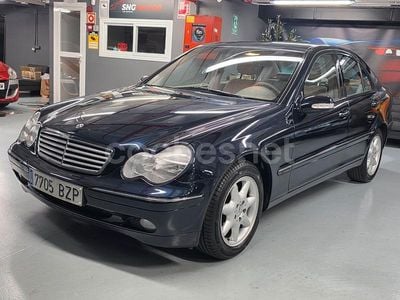 Azul Usado 2002 Mercedes C240 Elegance Berlina | 7999 € (Precio justo)
