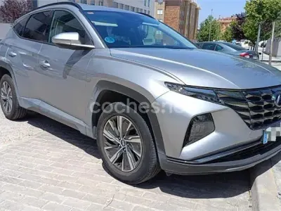 Usado Hyundai Tucson 230 CV (169 kW) 2021 Gris / plata SUV