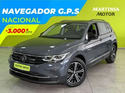 Begagnad VW Tiguan Life 150 HK (110 kW) 2023 Grå SUV