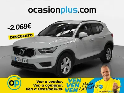 Usado Volvo XC40 Momentum 129 CV (94 kW) 2021 Gris SUV