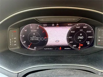 Usado Seat Arona Style 110 CV (80 kW) 2023 Gris / plata SUV