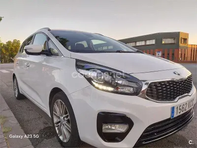Usado Kia Carens 135 CV (99 kW) 2017 Blanco Monovolumen