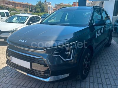 Nuevo Kia Niro 129 CV (94 kW) 2025 Gris / plata SUV