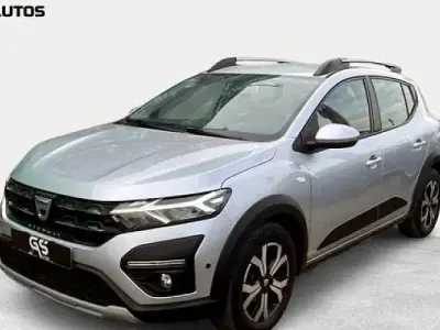 Usado Dacia Sandero Expression 91 CV (66 kW) 2023 Gris plata