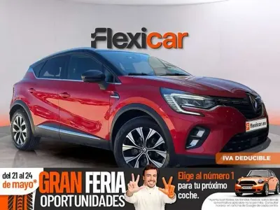 Usado Renault Captur Techno 91 CV (66 kW) 2024 Rojo SUV