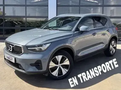 Usado Volvo XC40 Core 210 CV (154 kW) 2023 Azul SUV