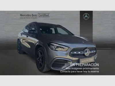 Usado Mercedes GLA200 150 CV (110 kW) 2025 Gris SUV