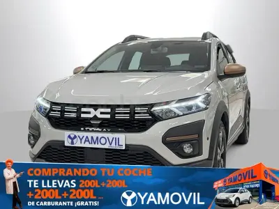 Usado Dacia Sandero Extreme 101 CV (74 kW) 2023 Gris / plata Berlina