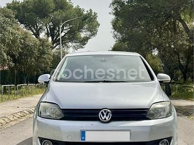 Usado VW Golf Plus Cross Advance 105 CV (77 kW) 2010 Gris / plata Monovolumen