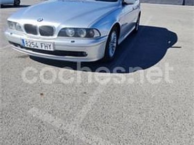 Usado BMW 530 184 CV (135 kW) 2001 Gris / plata Berlina