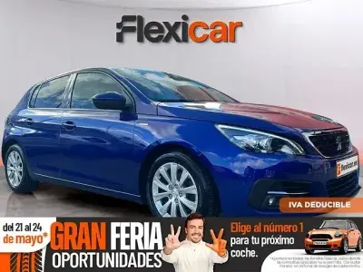 Usado Peugeot 308 Style 130 HP (95 kW) 2020 Azul