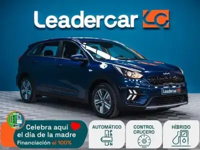 Usado Kia Niro 141 HP (103 kW) 2022 Azul SUV
