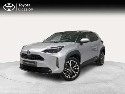 Używany Toyota Yaris Cross Plus 116 KM (85 kW) 2022 Srebrny SUV