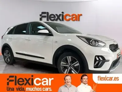 Usado Kia Niro 141 CV (103 kW) 2022 Blanco SUV