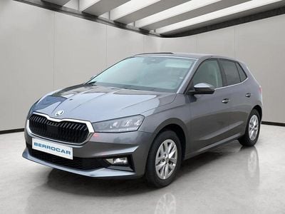 Usado Skoda Fabia Selection 95 CV (69 kW) 2024 Gris Utilitario