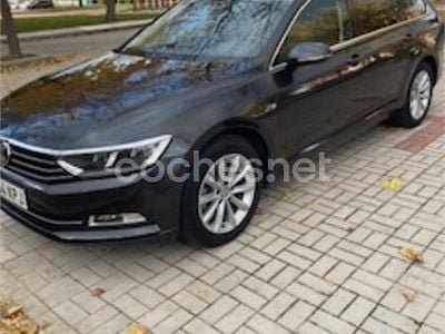 Gris / plata Usado 2018 VW Passat Executive Familiar | 13.900 € (Precio justo)