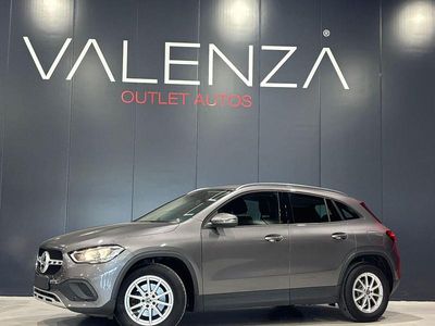 Gris Usado 2021 Mercedes GLA180 Business SUV | 30.900 €
