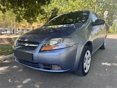 Usado Chevrolet Kalos SE 72 CV (52 kW) 2007 Azul Berlina