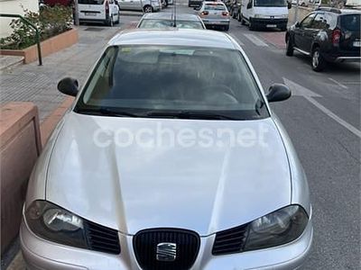 Gris / plata Usado 2004 Seat Ibiza Berlina | 2200 € (Precio justo)