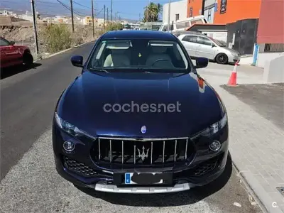 Usado Maserati Levante 275 CV (202 kW) 2016 Azul SUV