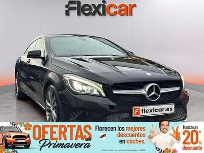 Usado Mercedes CLA180 122 CV (89 kW) 2016 Negro Berlina