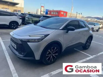 Usado Toyota C-HR Advance 141 CV (103 kW) 2025 Plateado SUV