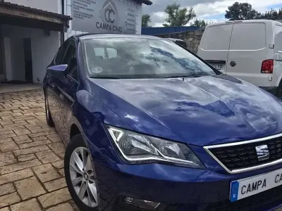 Usado Seat Leon Style 116 CV (85 kW) 2017 Azul Utilitario