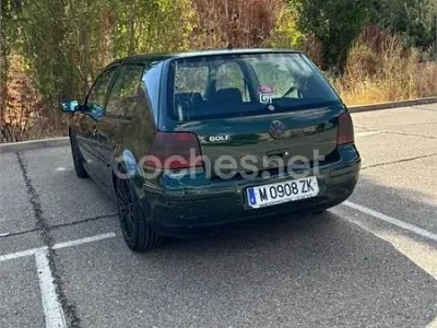 Usado VW Golf IV Highline 110 CV (80 kW) 2000 Verde Berlina