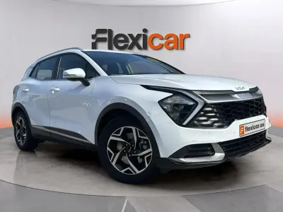 Usado Kia Sportage 136 CV (100 kW) 2023 Blanco SUV