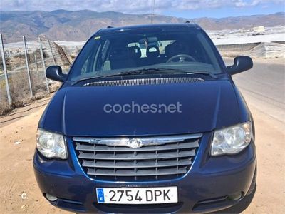Usado Chrysler Voyager 140 CV (102 kW) 2005 Azul Monovolumen