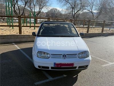 Usado VW Golf Cabriolet Highline 110 CV (80 kW) 1999 Blanco Descapotable