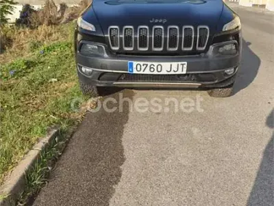 Usado Jeep Cherokee Trailhawk 271 CV (199 kW) 2015 Negro SUV
