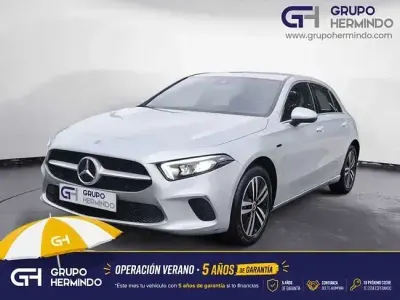 Usado Mercedes A250 220 CV (161 kW) 2021 Gris