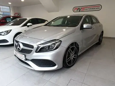 Usado Mercedes A200 136 CV (100 kW) 2017 Gris / plata Utilitario