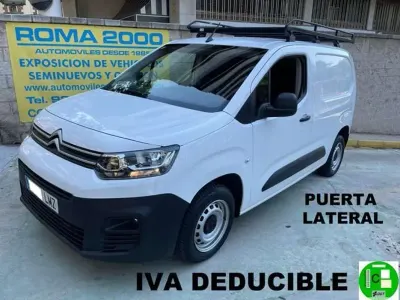 Usado Citroën Berlingo 102 CV (75 kW) 2021 Blanco Monovolumen