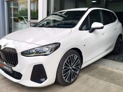 Usado BMW 218 Active Tourer Comfort Edition 136 CV (100 kW) 2023 Blanco Monovolumen