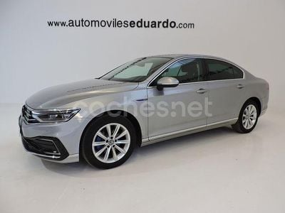Usado VW Passat GTE 218 CV (160 kW) 2021 Gris / plata Berlina