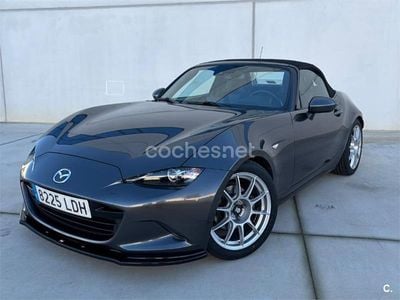 Usado Mazda MX5 Inclusive 184 CV (135 kW) 2019 Gris / plata Descapotable