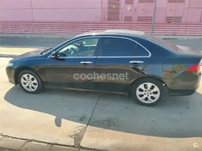 Usado Honda Accord Executive 140 CV (102 kW) 2006 Negro Berlina