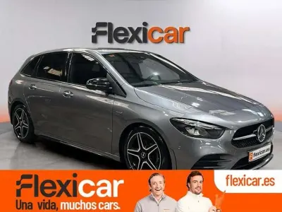 Usado Mercedes B200 150 CV (110 kW) 2021 Gris Utilitario