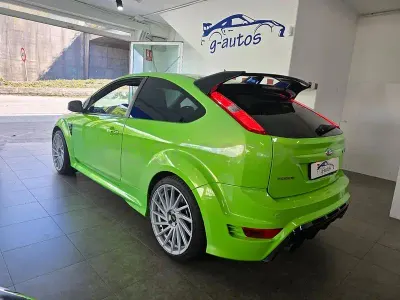 Usado Ford Focus RS 305 CV (224 kW) 2009 Verde Berlina
