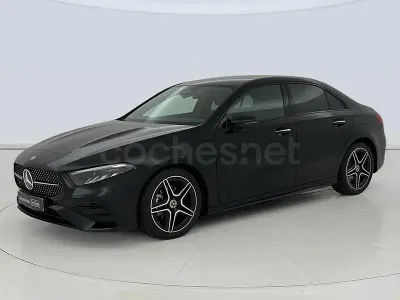 Usado Mercedes A180 136 CV (100 kW) 2024 Negro Berlina
