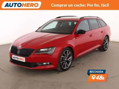 Usado Skoda Superb SportLine 150 CV (110 kW) 2019 Rojo Berlina